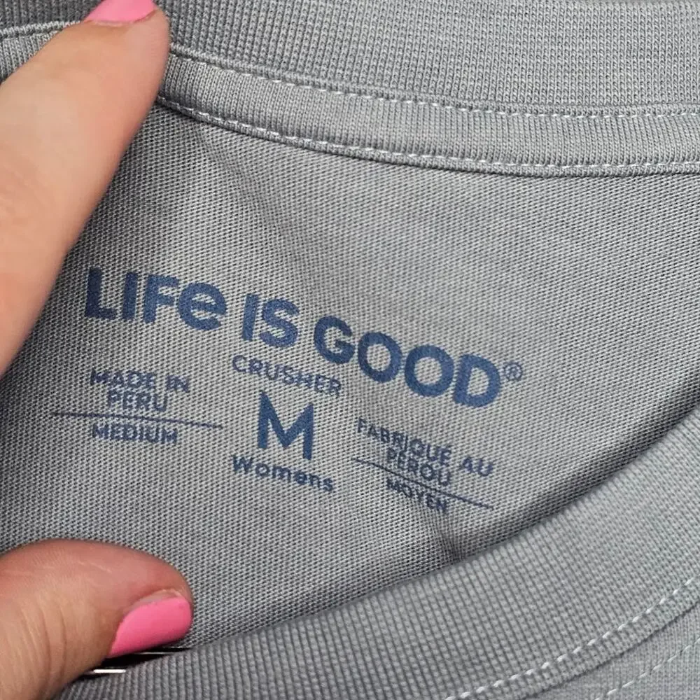 Life is Good crusher graphic tee muted green read more worry less bookish Size M - Picture 3 of 5